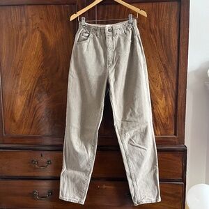 Vintage Lee High Waisted Mom Jeans - Beige, Size 27